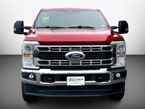 Used 2023 Ford F250 XLT w/ F-250 >10K GVWR Package image 5