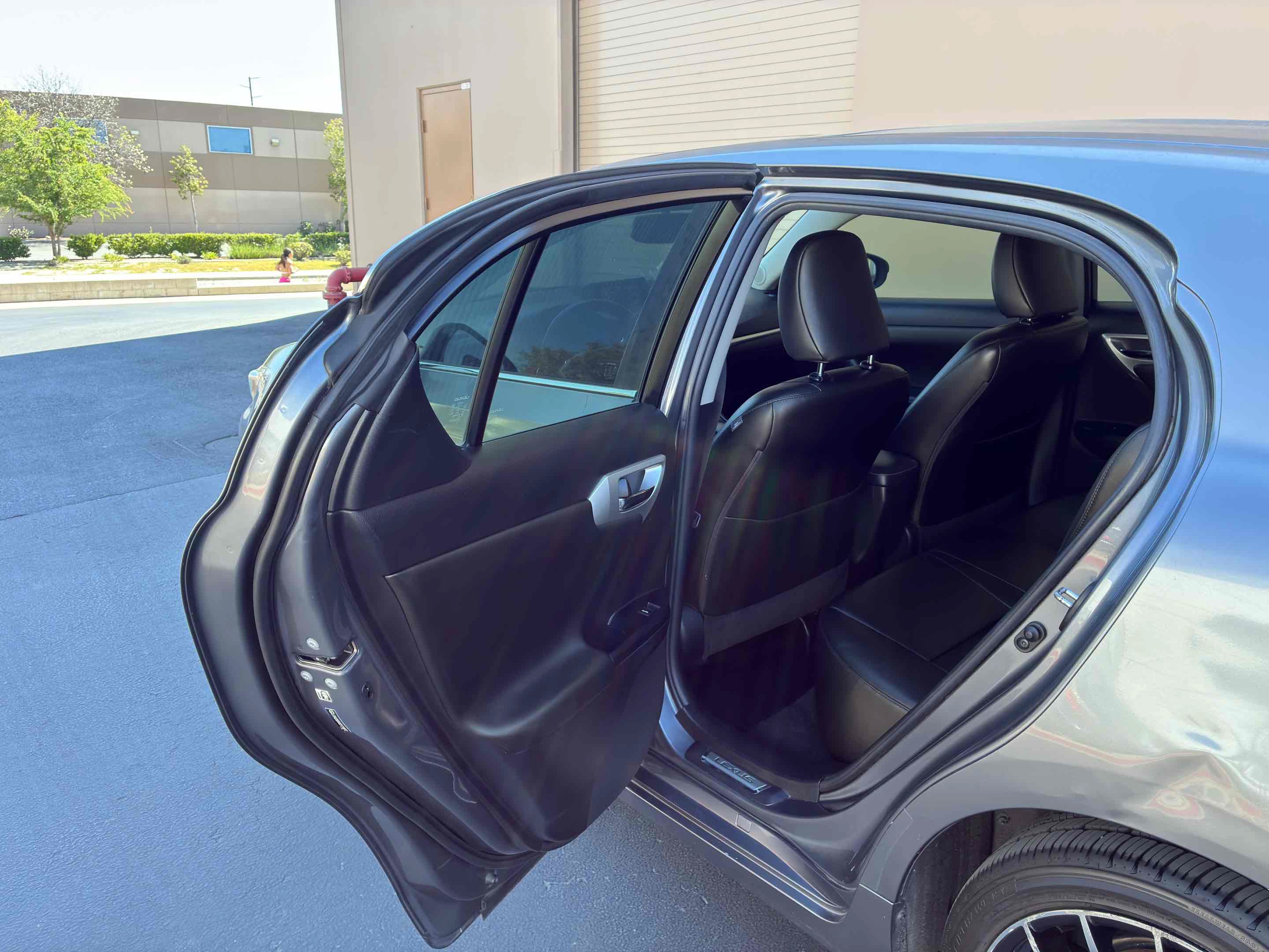 Used 2013 Lexus CT 200h w/ Premium Pkg w/Navigation FWD image 35