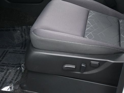 New 2026 Nissan Frontier SV image 17