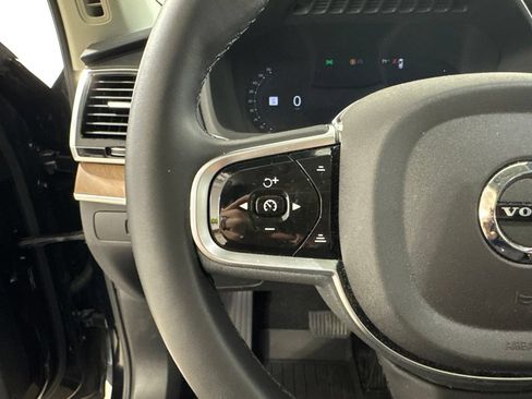 Used 2025 Volvo XC90 T8 Plus w/ Protection Package AWD/4WD image 9