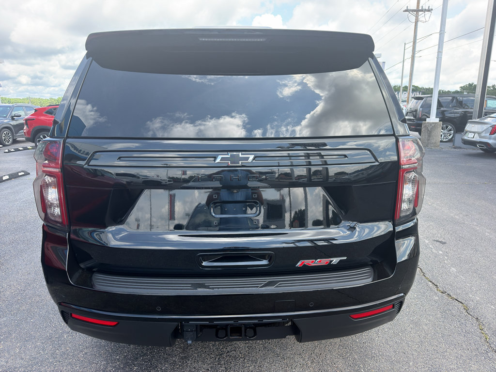 Used 2023 Chevrolet Tahoe RST w/ Luxury Package AWD/4WD image 5
