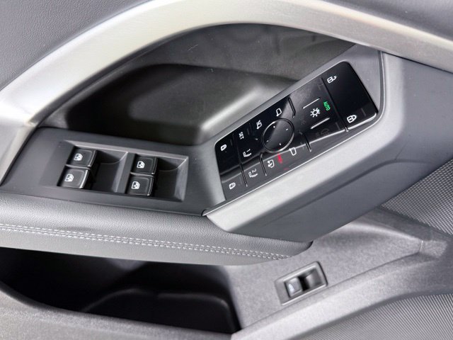 Used 2025 Audi Q5 Premium w/ Convenience Package AWD/4WD image 20