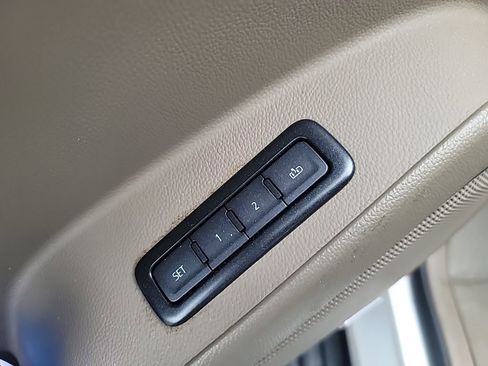 Used 2019 GMC Yukon SLT RWD image 14