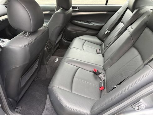 Used 2010 INFINITI G37 x Sedan w/ Premium Pkg AWD/4WD image 21