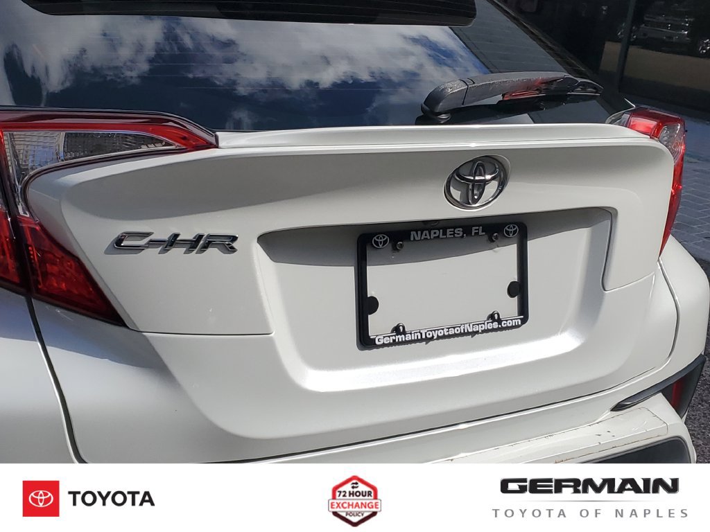 Used 2021 Toyota C-HR XLE FWD image 17