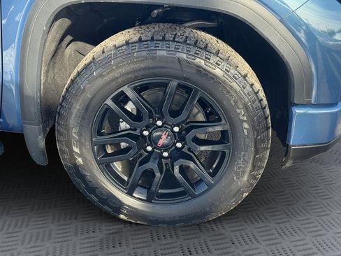Used 2025 GMC Sierra 1500 Elevation w/ Elevation Premium Package image 29