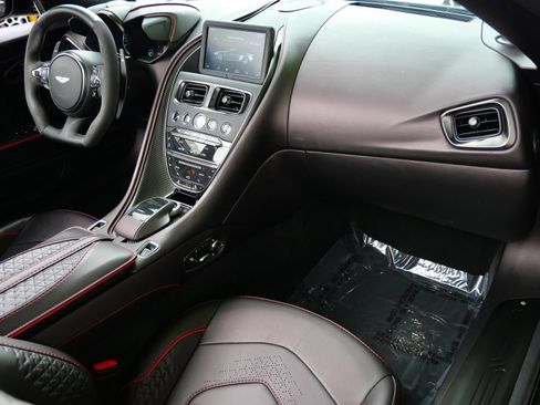Used 2023 Aston Martin DBS Superleggera Volante RWD image 10