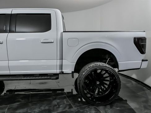 Used 2021 Ford F150 Lariat w/ Equipment Group 502A High AWD/4WD image 7