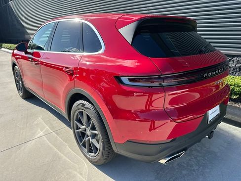 Certified 2026 Porsche Cayenne AWD/4WD image 3