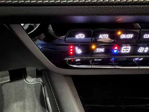 Certified 2023 Buick Envision Essence AWD/4WD image 22