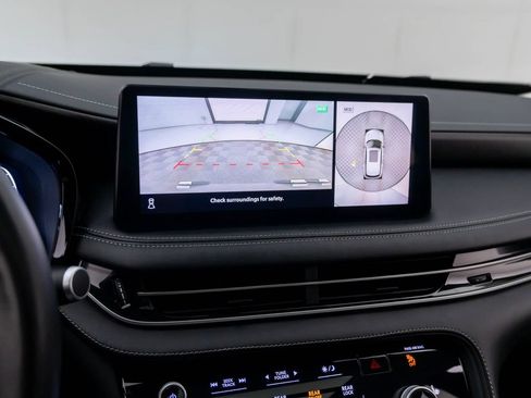 Certified 2023 INFINITI QX60 Sensory w/ Vision Package AWD/4WD image 32