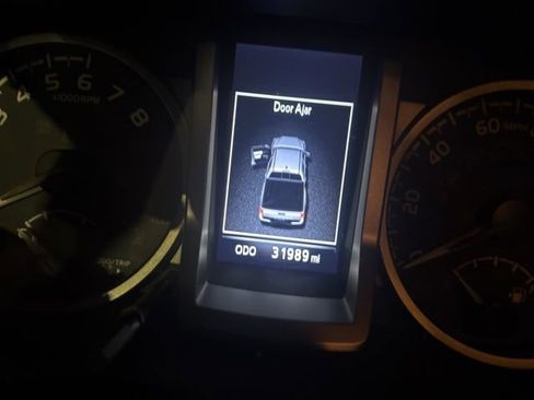 Used 2022 Toyota Tacoma SR5 image 2