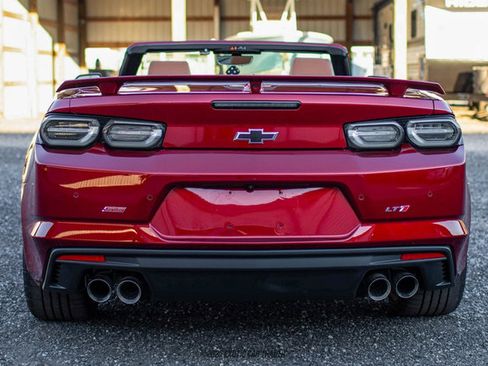 Used 2021 Chevrolet Camaro SS image 7