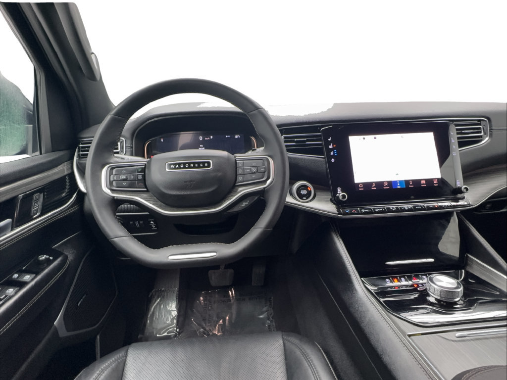 Used 2024 Jeep Wagoneer L Series II RWD image 40