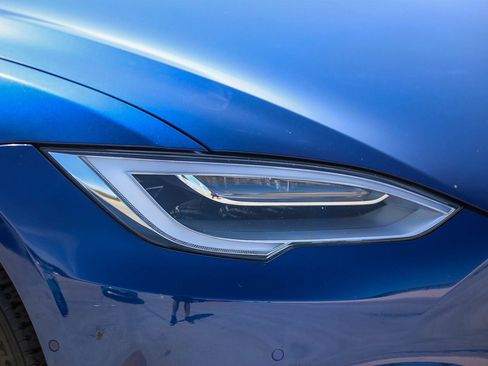 Used 2021 Tesla Model S Long Range Plus AWD/4WD image 8