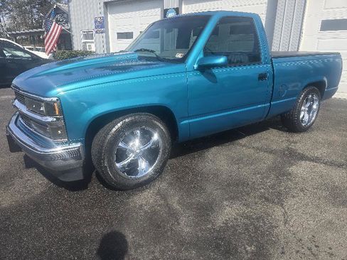 Used 1994 Chevrolet Silverado 1500 2WD Regular Cab image 1