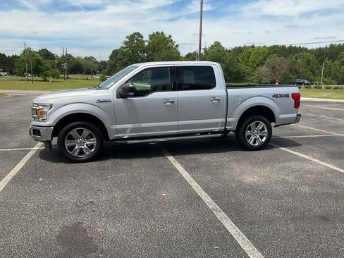 Used 2019 Ford F150 XLT w/ Equipment Group 302A Luxury AWD/4WD image 12