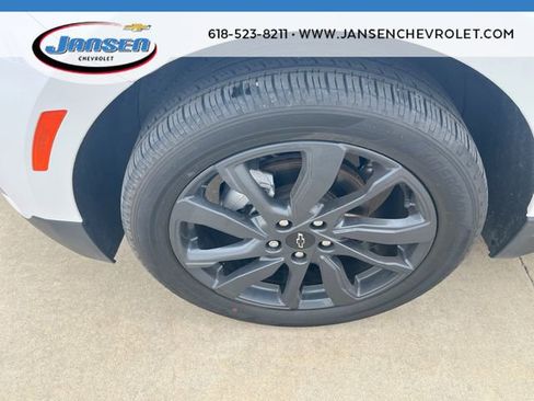 Used 2024 Chevrolet Equinox RS image 32