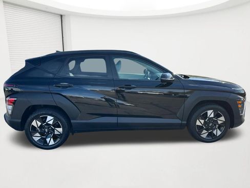 Certified 2024 Hyundai Kona SEL FWD image 4