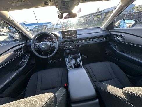 Used 2023 Honda Accord EX image 30