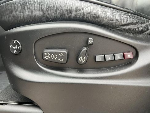 Used 2006 BMW X5 4.8is image 32