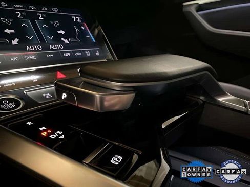 Used 2024 Audi Q8 e-tron Premium Plus image 60