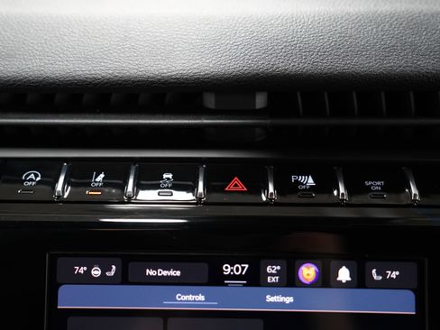 Certified 2023 Jeep Grand Cherokee Altitude image 26