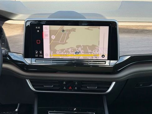 New 2025 Volkswagen Atlas SEL image 12