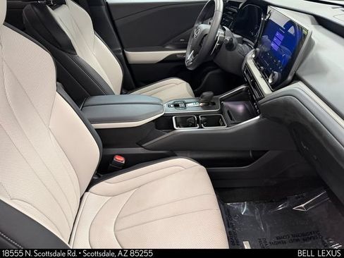 Certified 2025 Lexus TX 500h AWD image 11