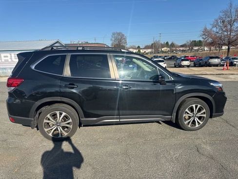 Used 2021 Subaru Forester Limited image 8