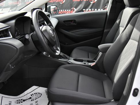 Used 2024 Toyota Corolla LE image 16
