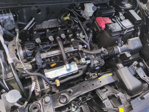 Used 2024 Nissan Kicks SR FWD image 29