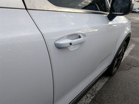 Used 2024 Kia Telluride S image 17