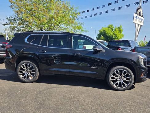 New 2026 GMC Acadia Denali Ultimate AWD/4WD image 3