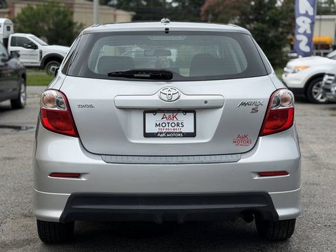 Used 2009 Toyota Matrix S FWD image 6