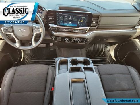 Used 2025 Chevrolet Silverado 1500 RST RWD image 2