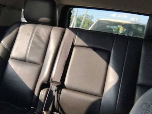 Used 2011 GMC Yukon SLT RWD image 16