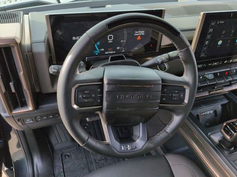 Certified 2025 GMC Hummer EV 3X w/ Extreme Off-Road Package AWD/4WD image 9