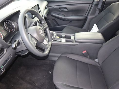 Certified 2025 Nissan Sentra S FWD image 17