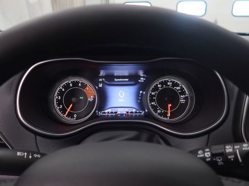 Used 2021 Jeep Cherokee Trailhawk w/ Premium Leather Package AWD/4WD image 26