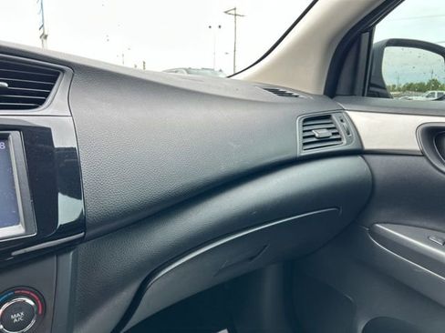 Used 2019 Nissan Sentra S FWD image 36