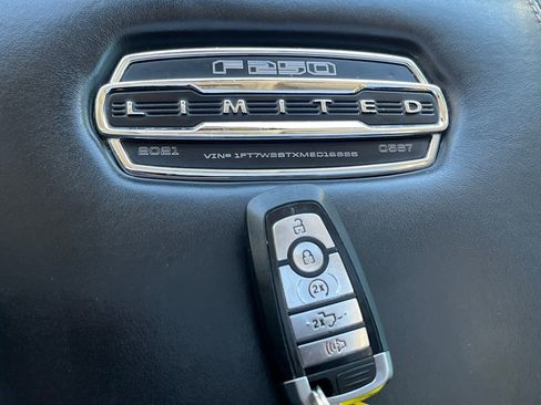 Used 2021 Ford F250 Limited w/ FX4 Off-Road Package image 33