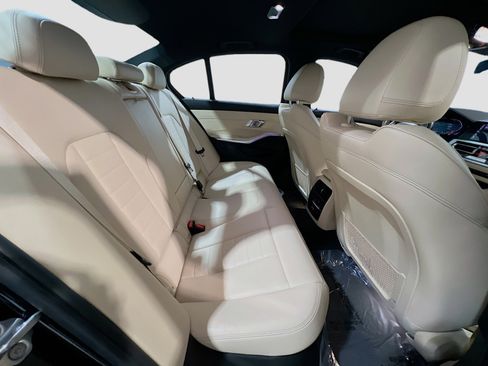 Used 2019 BMW 330i xDrive 330i xDrive w/ Premium Package image 21