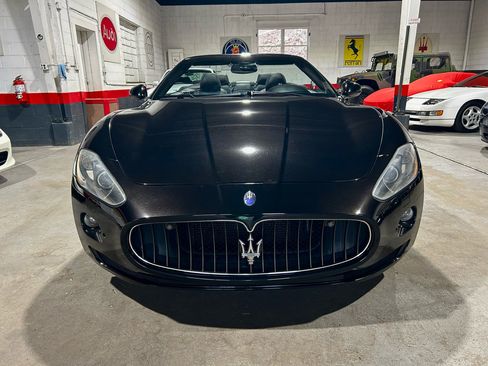 Used 2011 Maserati GranTurismo Convertible image 17