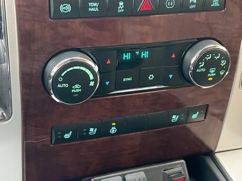 Used 2012 RAM 2500 Laramie w/ Cold Weather Group image 16