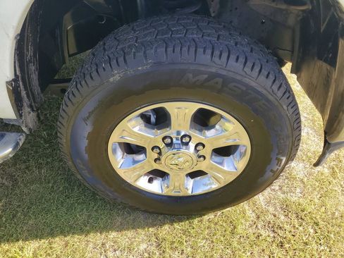 Used 2024 RAM 2500 Big Horn AWD/4WD image 7