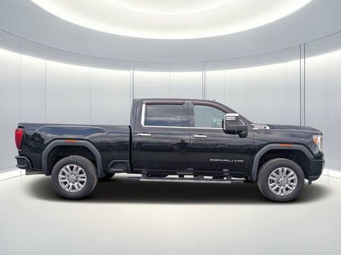 Used 2021 GMC Sierra 2500 Denali w/ Denali Ultimate Package image 3