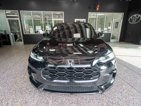 Used 2023 Honda HR-V EX-L image 6