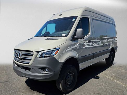 Used 2026 Mercedes-Benz Sprinter 2500 image 7
