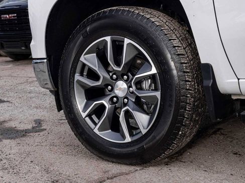 Used 2024 Chevrolet Silverado 1500 LT image 7